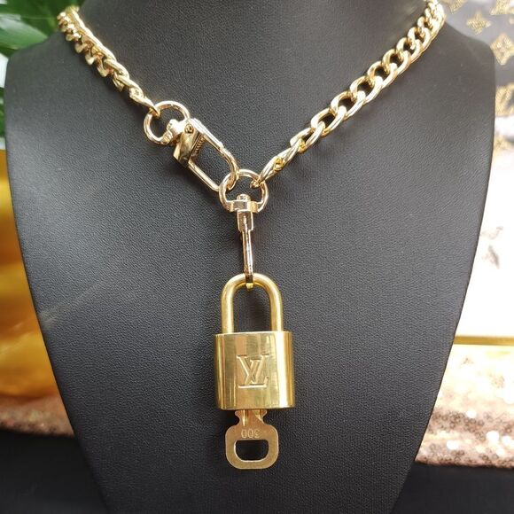 Authentic Louis Vuitton Lock And Key With Unbranded Chain #300 - Picture 5 of 10